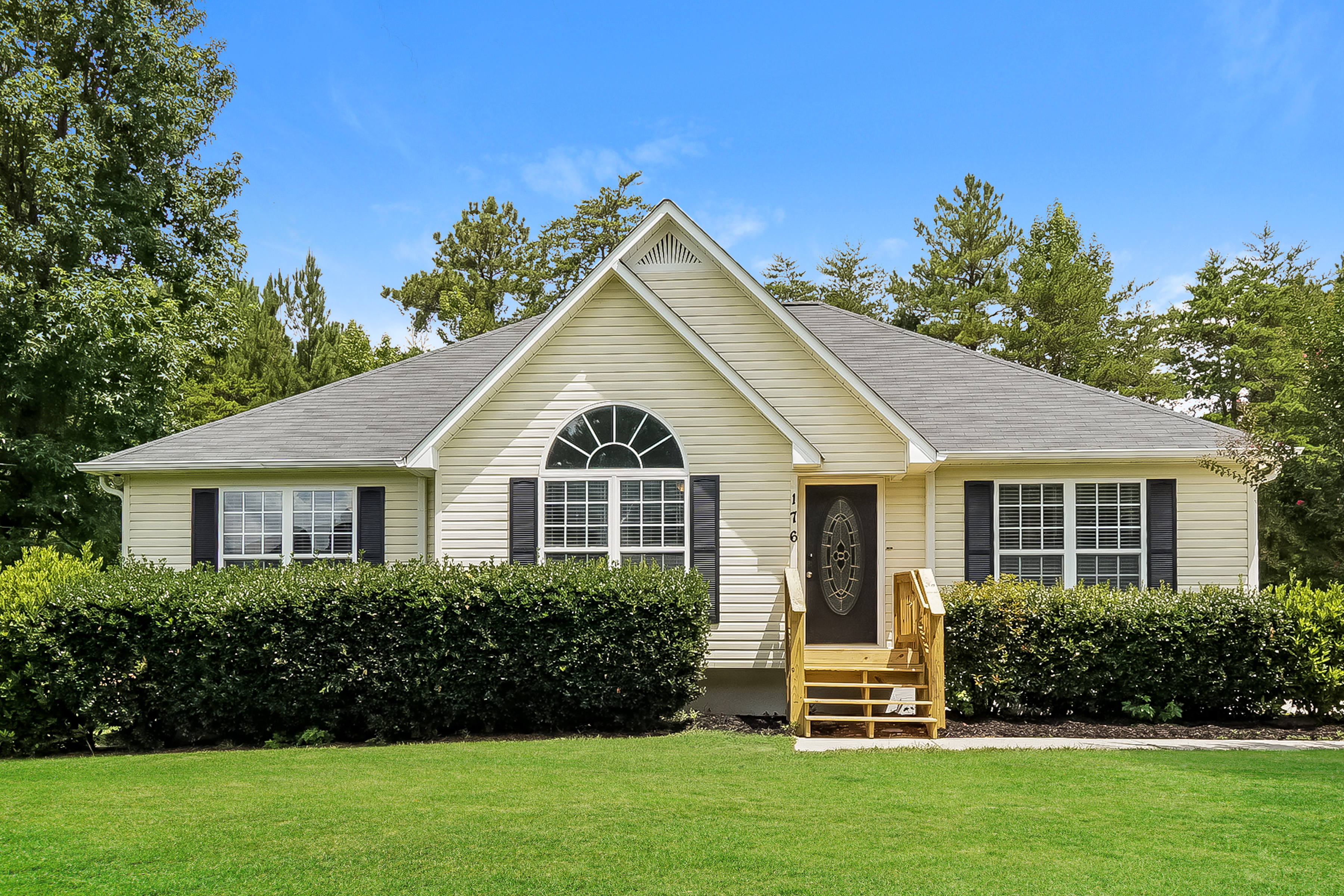 176 Ty Ln Warrior, AL 35180